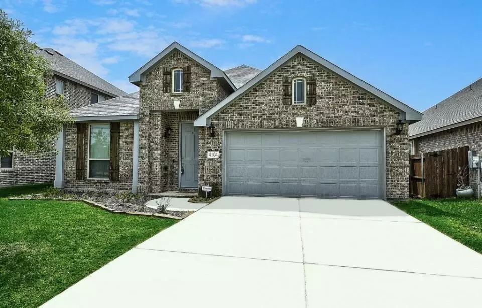 Kaufman, TX 75142,4104 Sublett WAY