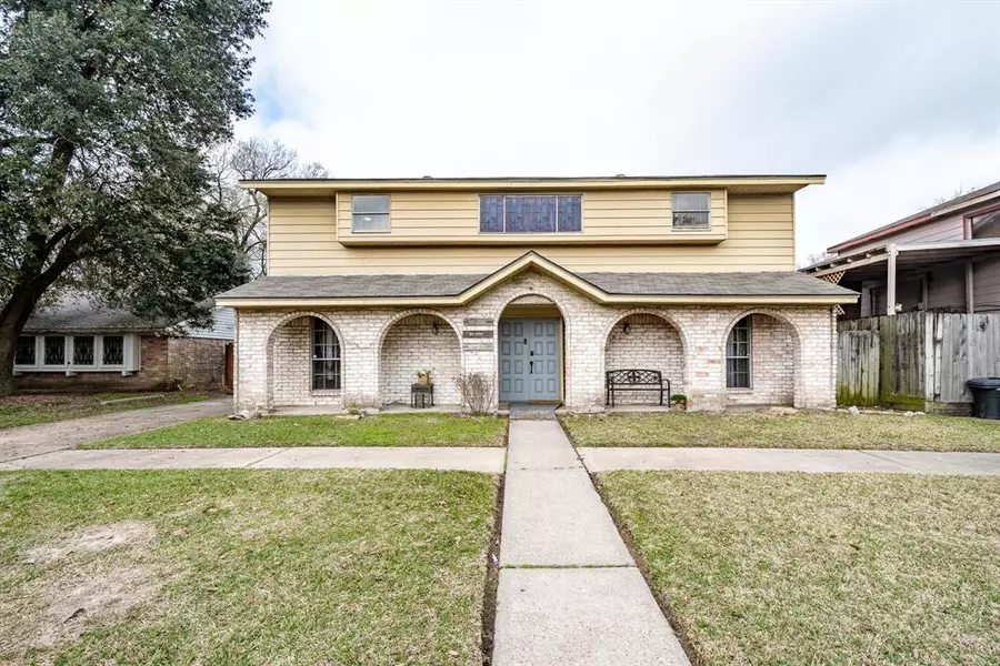 222 Saint Finans WAY, Houston, TX 77015