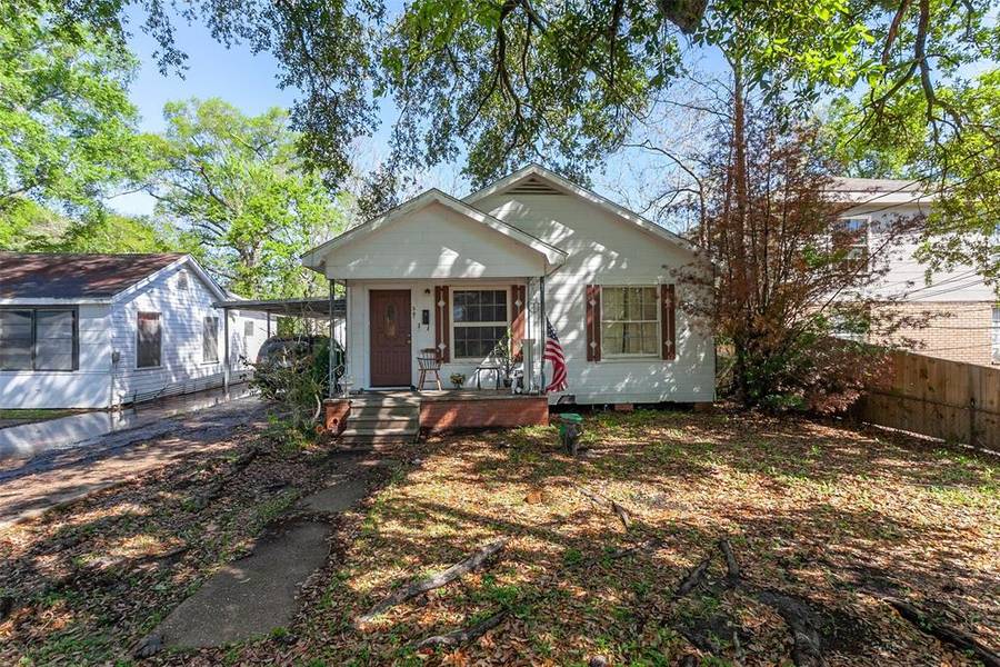 305 Alabama ST, Beaumont, TX 77705