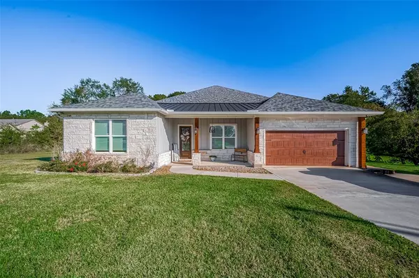 13300 Hidden Trail CT, Willis, TX 77318