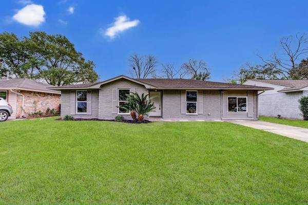 5859 Greencraig DR, Houston, TX 77035