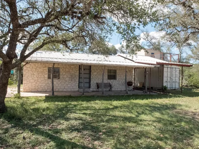 8131 Cr 460, Rocksprings, TX 78880