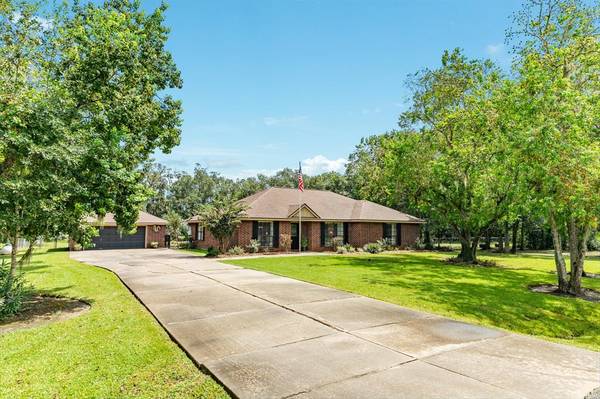 362 County Road 502a, Sweeny, TX 77480