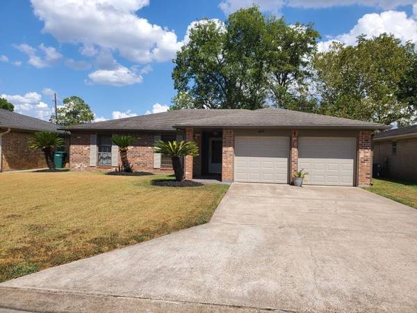 485 Adsit ST, Beaumont, TX 77707