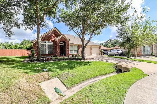 34 Crestview TRL, Houston, TX 77082