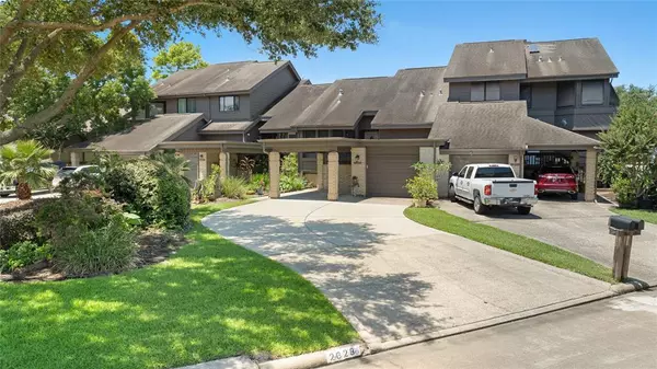 2628 Sailboat DR, Houston, TX 77058