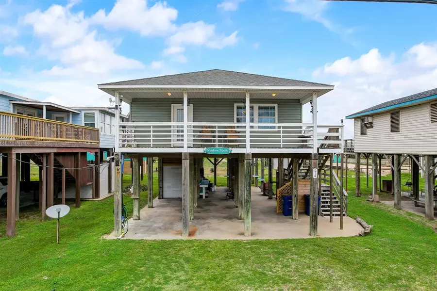 214 Sand Dune CT, Surfside Beach, TX 77541