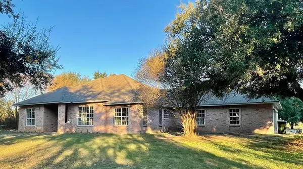 417 W Morgan St - 1 acre, Franklin, TX 77856