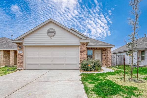 4210 Magnolia Bay DR, Baytown, TX 77521