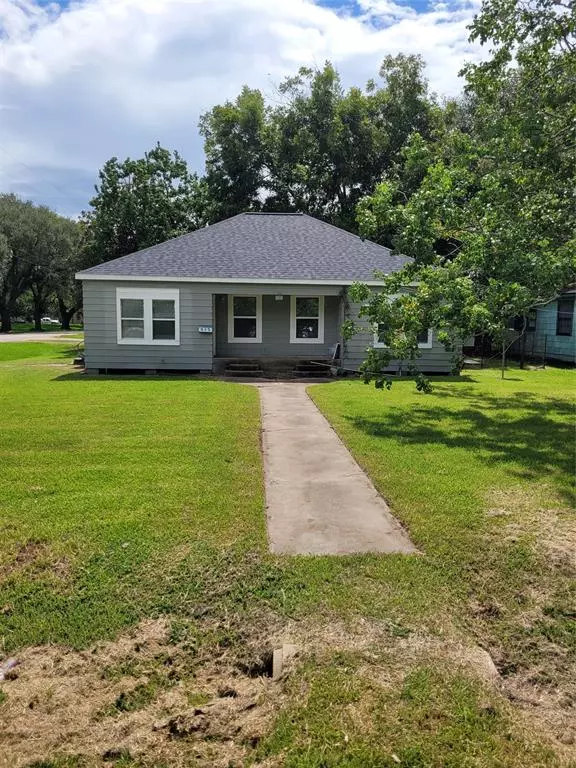 813 Cypress ST, La Marque, TX 77568