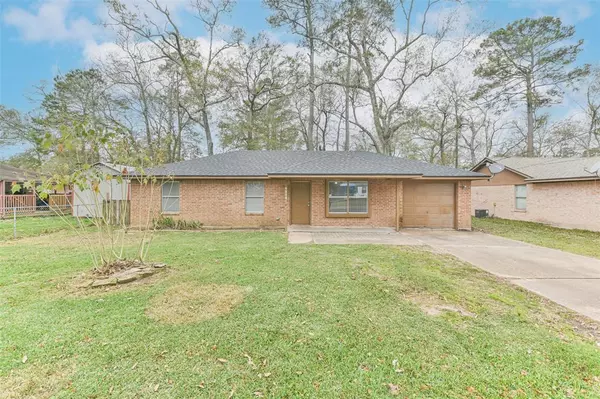 1204 S Holly AVE, Cleveland, TX 77327