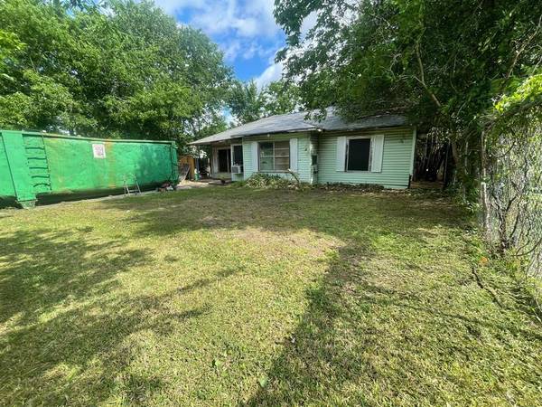 4007 Porter ST, Houston, TX 77021