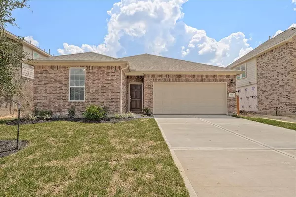 9926 Pine Forest CT, Baytown, TX 77523