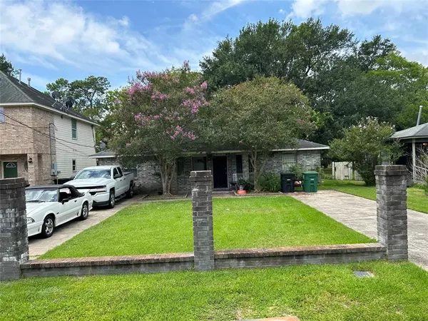 10449 Wicklowe ST,  Houston,  TX 77016