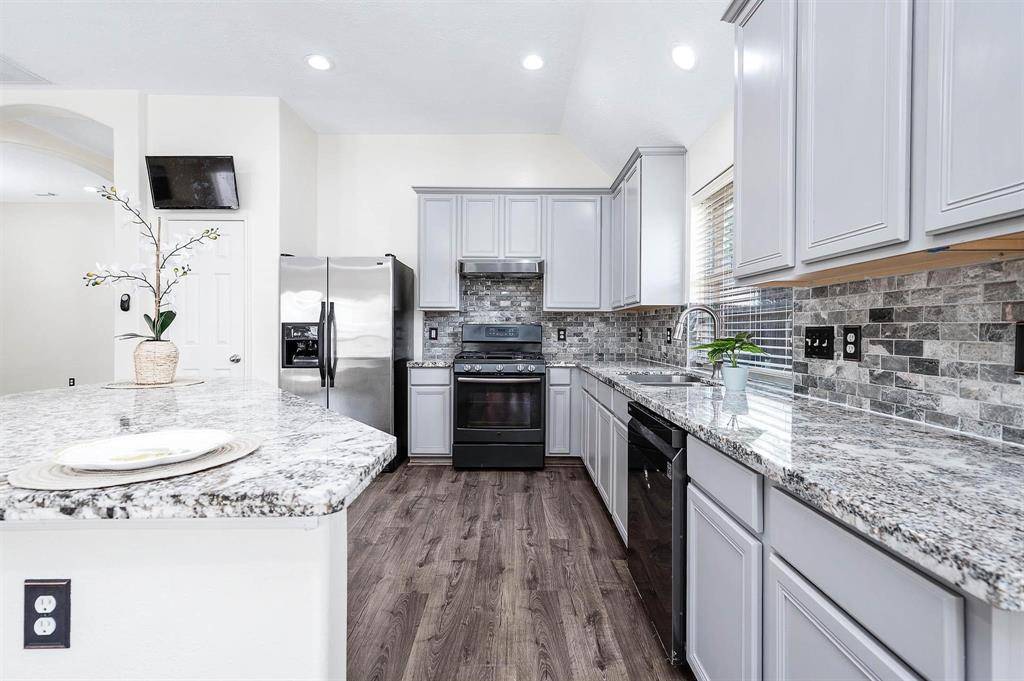 Pearland, TX 77581,7617 Waterlilly LN