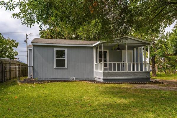 1109 13th ST N, Texas City, TX 77590