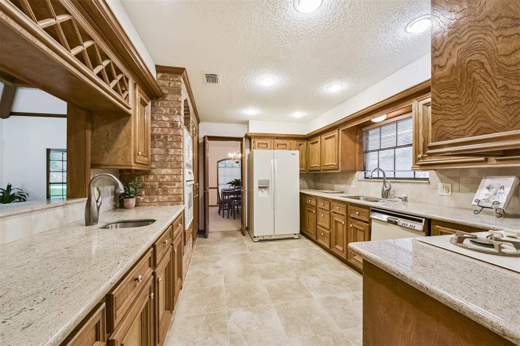 Pearland, TX 77581,2006 Washington Irving DR