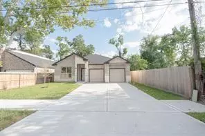 Houston, TX 77026,2516 Avenue Of Oaks ST