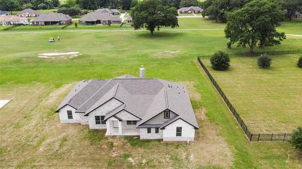 145 Hogan LN,  Hempstead,  TX 77445