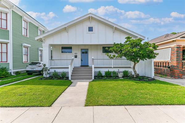 3822 Avenue O 1/2, Galveston, TX 77550