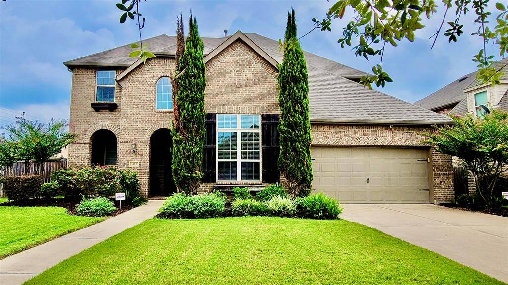 5903 Gentlewood Ln, Sugar Land, TX 77479