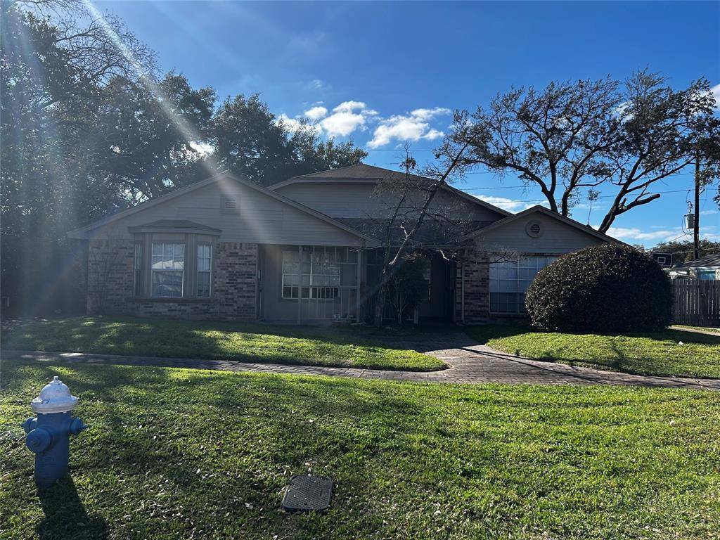 8106 Crestwick DR,  Houston,  TX 77083