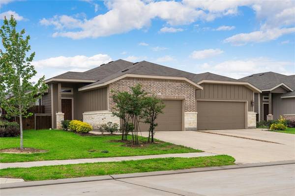 9732 Grosbeak LN, Magnolia, TX 77354