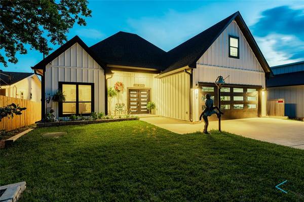 109 Autumn Wood TRL, Gun Barrel City, TX 75156