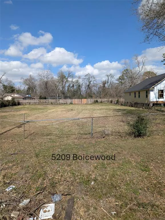 5209 Boicewood ST,  Houston,  TX 77016