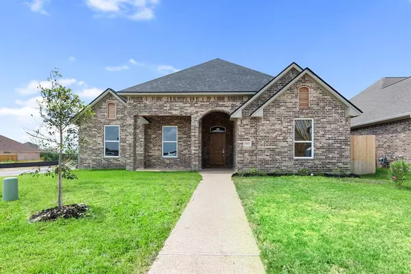 2901 Bombay CT, Bryan, TX 77808