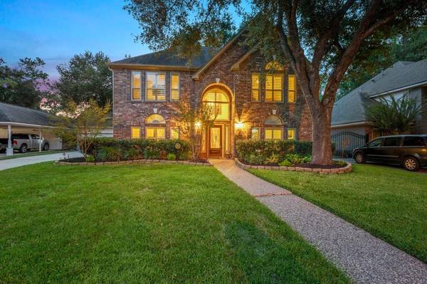 11931 Gatesden DR, Tomball, TX 77377