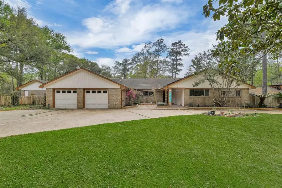 1 Atascosita TRL, Dayton, TX 77535