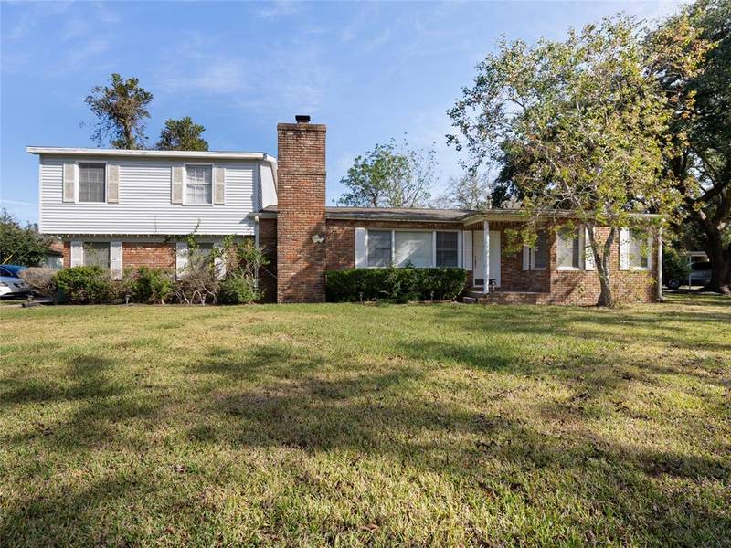 1609 Possum Trot ST, La Marque, TX 77568