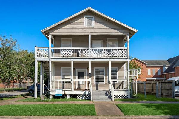 2928 Avenue M 1/2, Galveston, TX 77550