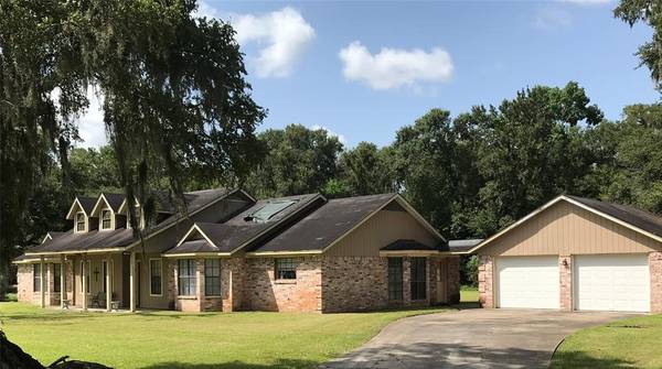 488 County Road 502A, Sweeny, TX 77480