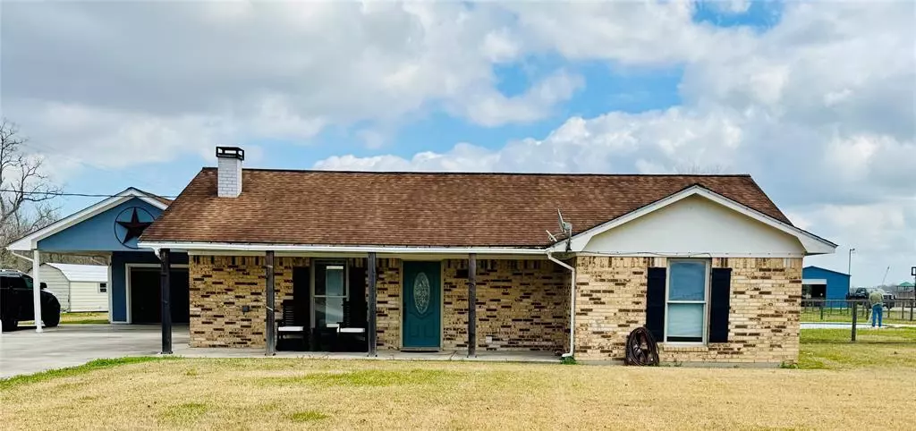 388 County Road 2003 N, Hardin, TX 77575