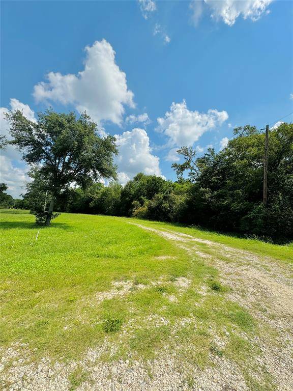 West Columbia, TX 77486,200 County Road 825a