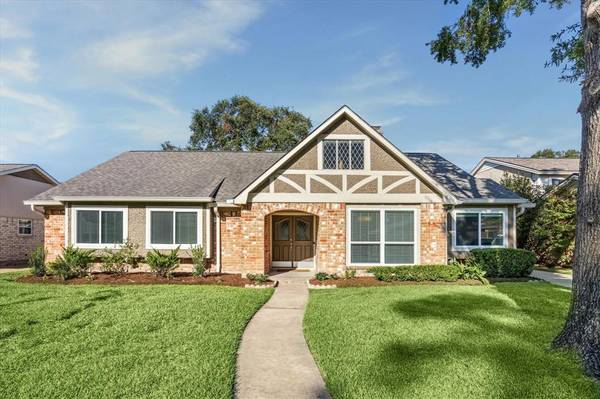 3027 Kevin LN, Houston, TX 77043