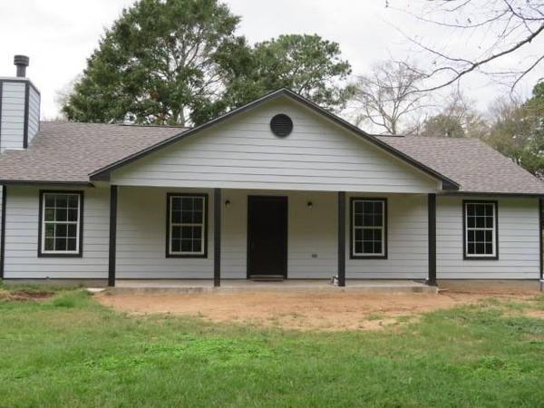 26033 N Lake RD, Waller, TX 77484