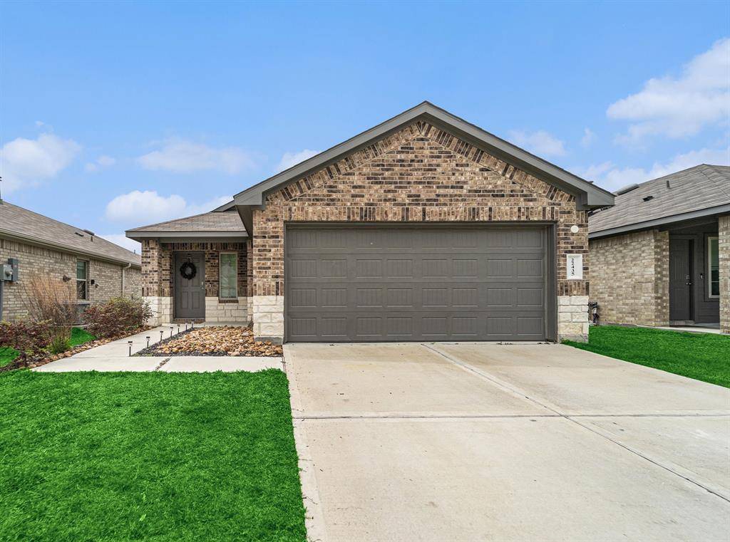 22435 Forest Gorge LN, Spring, TX 77373