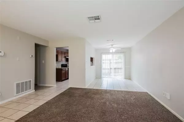 The Woodlands, TX 77381,10 Hasting CT