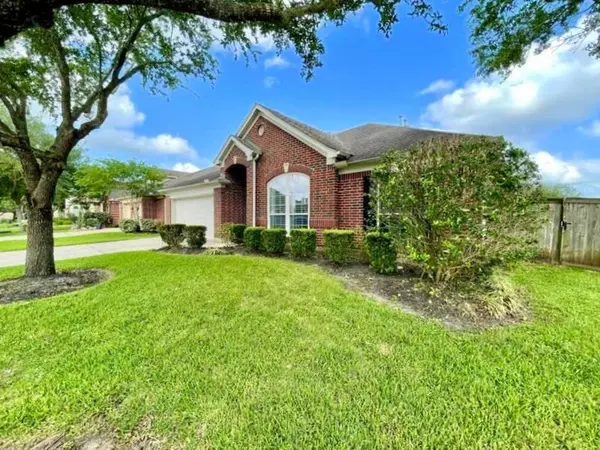 Pearland, TX 77584,2215 Cambridge Shores LN