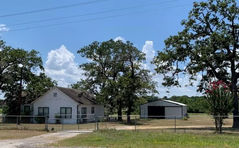 28035 Waller Gladish RD, Hempstead, TX 77445