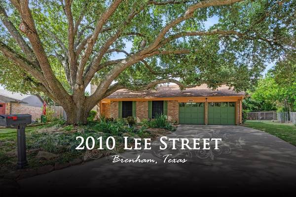 2010 Lee ST, Brenham, TX 77833