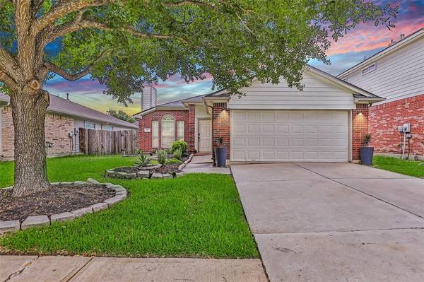 26 Huntington Bend DR, Manvel, TX 77578