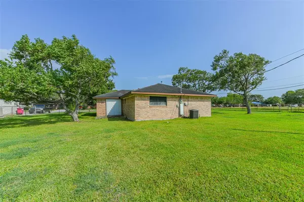 Freeport, TX 77541,1705 N Avenue M