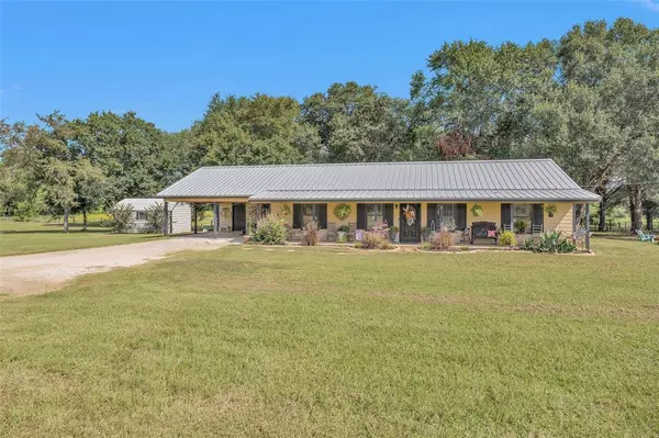 9079 County Road 120, Centerville, TX 75833