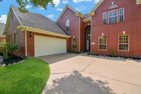 Sugar Land, TX 77478,8210 Falling Water CT