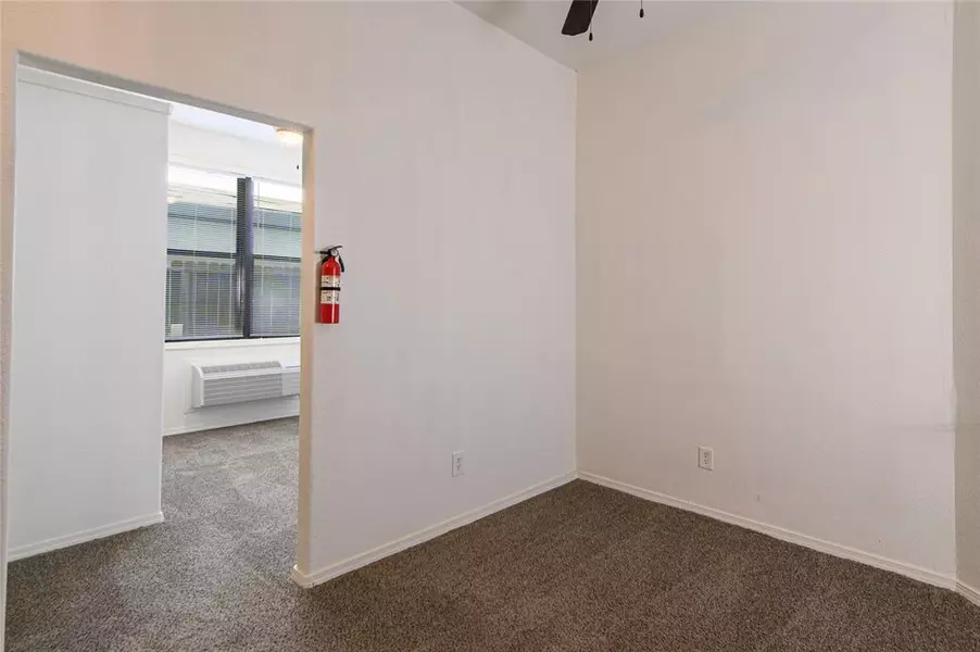 4705 Lyons AVE #8, Houston, TX 77020