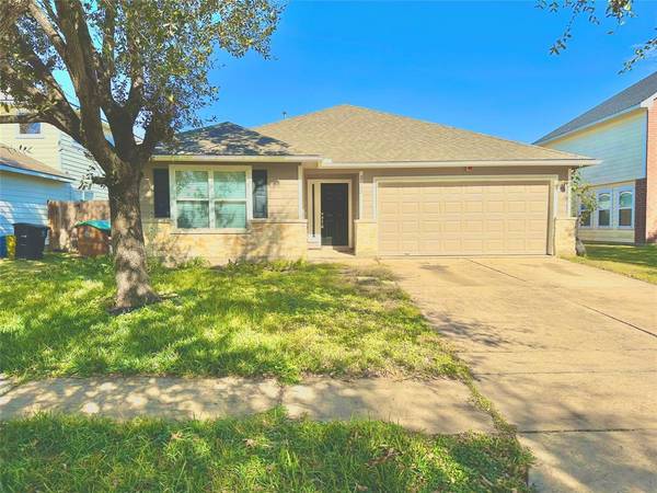 2642 Steelhead DR, Houston, TX 77045